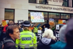A-Londres-en-soutien-à-Julian-ASSANGE-Diapo-03